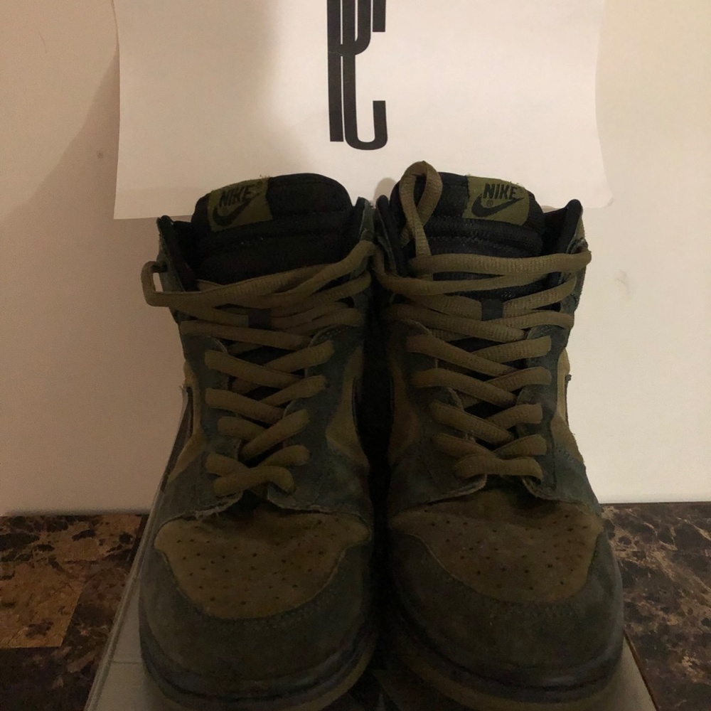 Nike SB Dunk High "Hulk" Sneakers - Picture 6 of 11